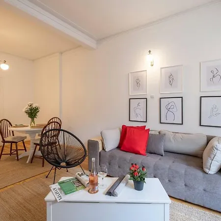 Apartment Authentic 2bdr In Center *