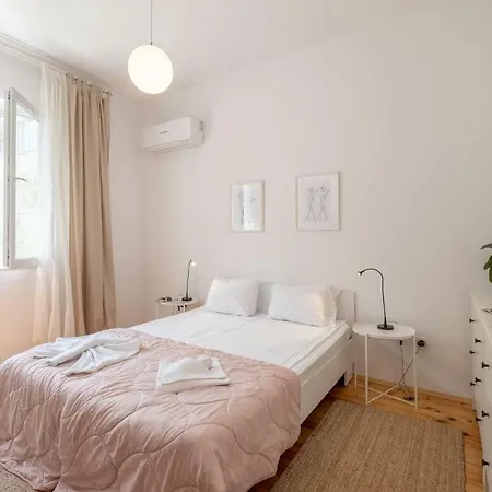 Apartment Authentic 2bdr In Center
